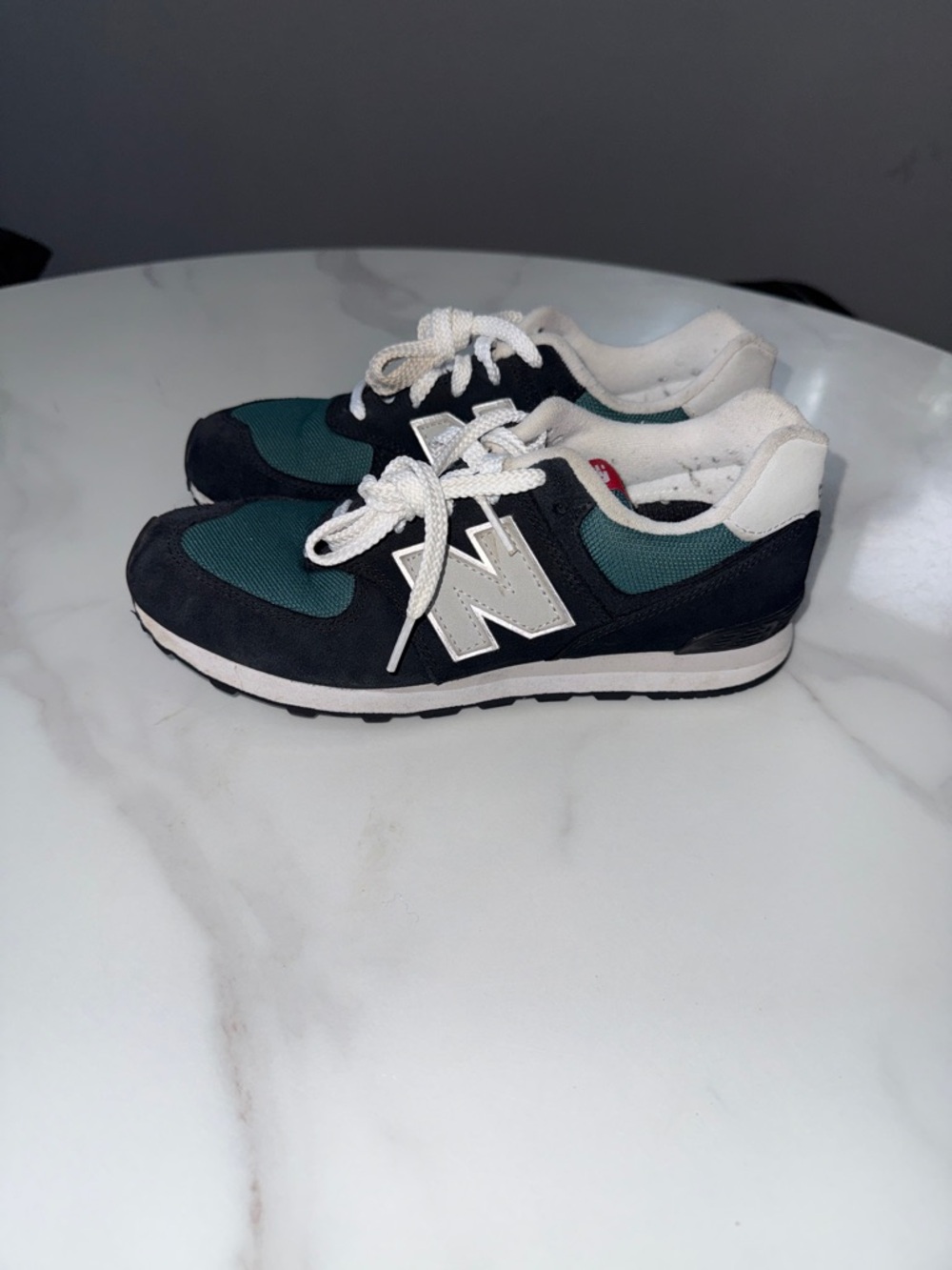 New Balance unisex Navy & Green Sneakers with White Accents